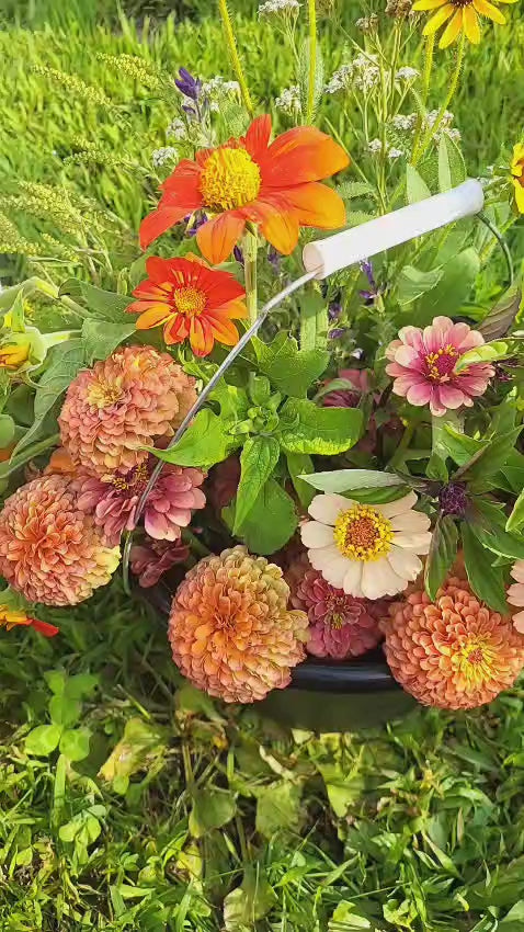 Monthly Floral Subscriptions: 3 Monthly Floral Bouquets