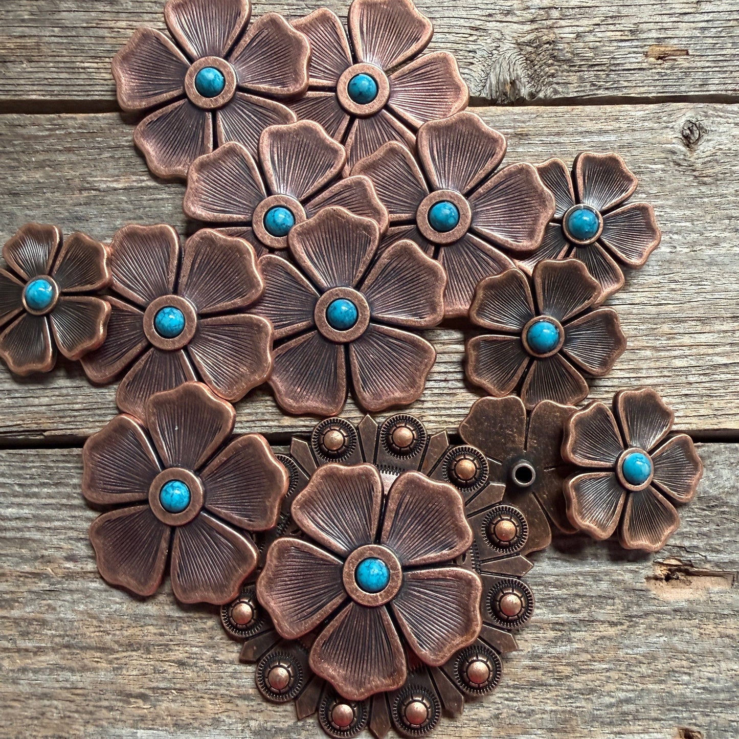 Copper Flower Turquoise Western Concho W111