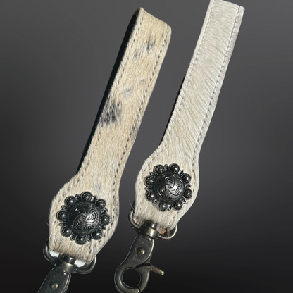 Western Cowhide Concho Keychain - Off White