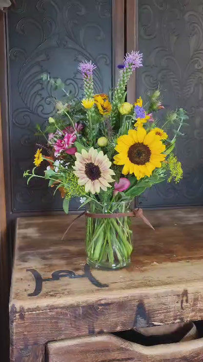 The Ranch Petite (3 Bouquets):